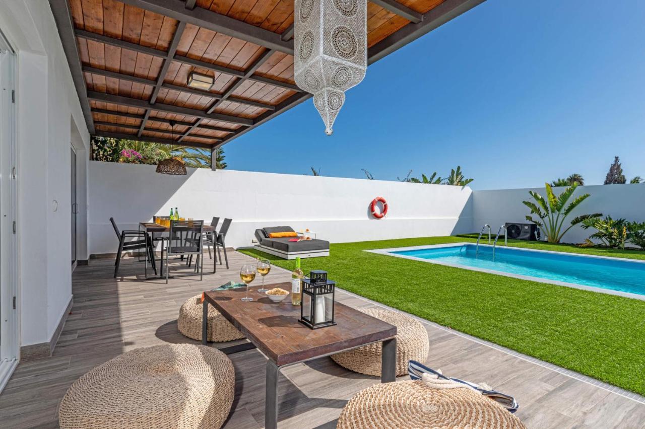 Villa Natalia By Villa Plus Плайя-Бланка Екстер'єр фото